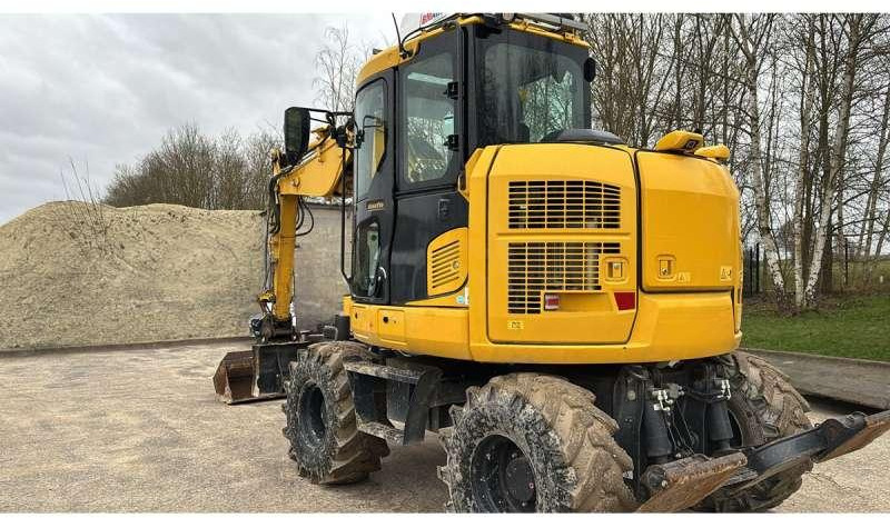 Komatsu PW98MR-11E0 - حفارة على عجلات: صور 3 Komatsu PW98MR-11E0 - حفارة على عجلات: صور 3