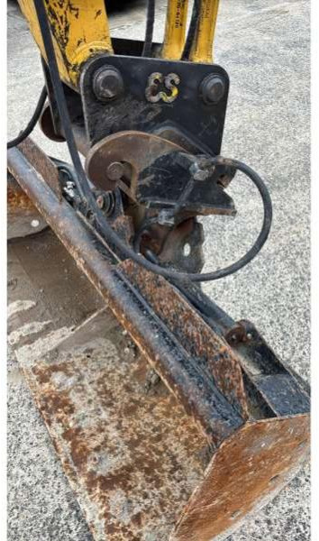 Komatsu PW98MR-11E0 - حفارة على عجلات: صور 5 Komatsu PW98MR-11E0 - حفارة على عجلات: صور 5