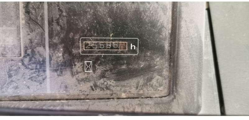 Komatsu WA470-3 - اللودر بعجل: صور 4 Komatsu WA470-3 - اللودر بعجل: صور 4