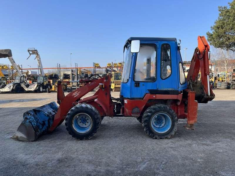 Kubota R520 - حفار متعدد الاستخدام: صور 4 Kubota R520 - حفار متعدد الاستخدام: صور 4