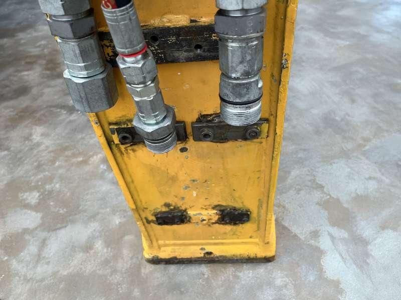 حفارة النقل والشحن Liebherr A316 LITRONIC: صور 18
