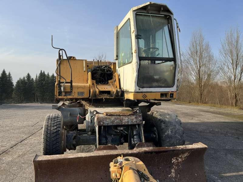 Liebherr A316 - POUR PIECES إيجار Liebherr A316 - POUR PIECES: صور 10