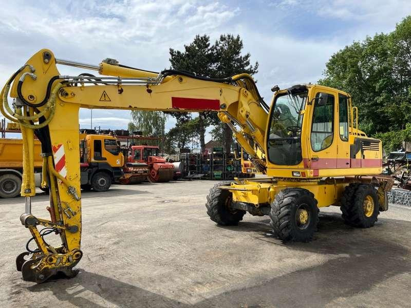 Liebherr A900 C LITRONIC - حفارة على عجلات: صور 3 Liebherr A900 C LITRONIC - حفارة على عجلات: صور 3