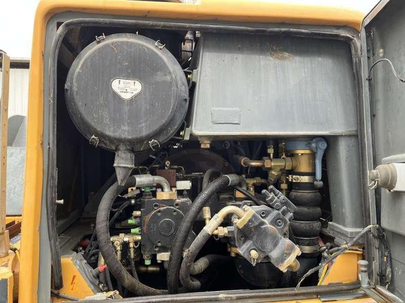 اللودر بعجل Liebherr L554: صور 27 اللودر بعجل Liebherr L554: صور 27