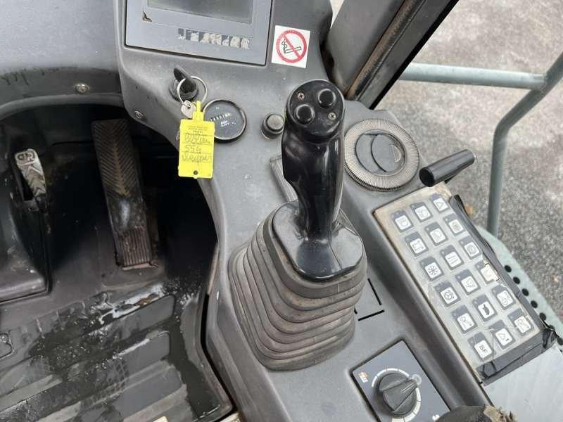 اللودر بعجل Liebherr L554: صور 49 اللودر بعجل Liebherr L554: صور 49