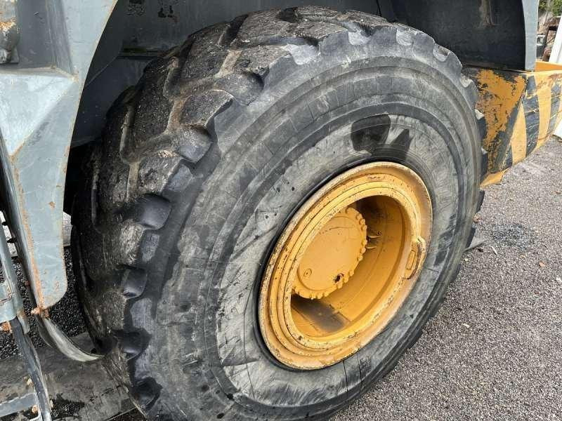 اللودر بعجل Liebherr L554: صور 21 اللودر بعجل Liebherr L554: صور 21