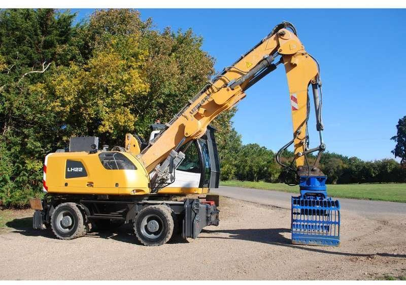 Liebherr LH22M LITRONIC - حفارة النقل والشحن: صور 3 Liebherr LH22M LITRONIC - حفارة النقل والشحن: صور 3