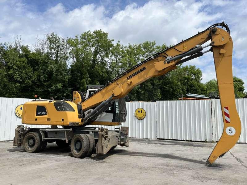 Liebherr LH26M LITRONIC - حفارة النقل والشحن: صور 5 Liebherr LH26M LITRONIC - حفارة النقل والشحن: صور 5