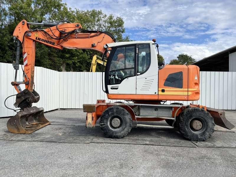 Liebherr Pelle sur Pneus A918 COMPACT - حفارة على عجلات: صور 3 Liebherr Pelle sur Pneus A918 COMPACT - حفارة على عجلات: صور 3