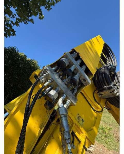 MENZI MUCK M525 - حفارة العنكبوت: صور 4 MENZI MUCK M525 - حفارة العنكبوت: صور 4