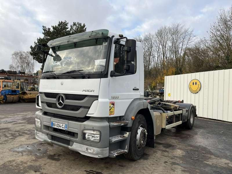 Mercedes AXOR 1833 - شاحنة ذات الخطاف: صور 2 Mercedes AXOR 1833 - شاحنة ذات الخطاف: صور 2