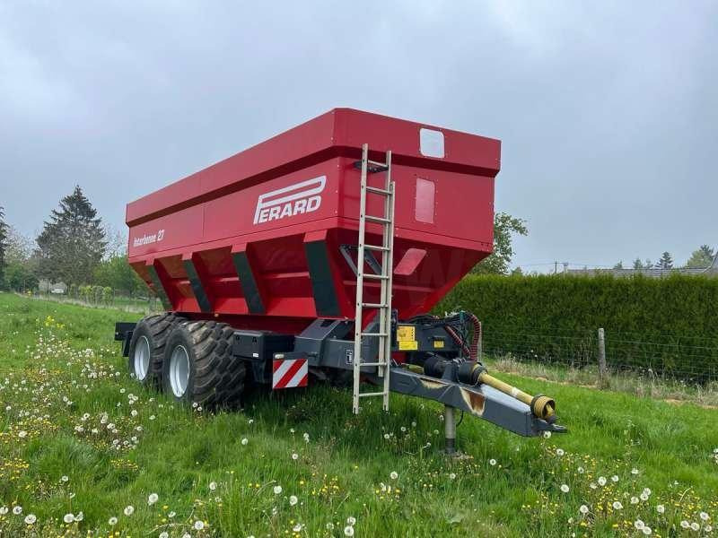 Perard INTERBENNE 27 - مقطورة: صور 1 Perard INTERBENNE 27 - مقطورة: صور 1