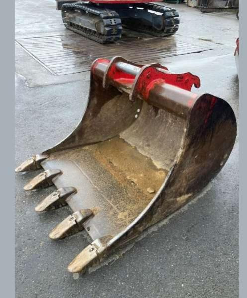 Takeuchi TB2150R - حفارات زحافة: صور 4 Takeuchi TB2150R - حفارات زحافة: صور 4