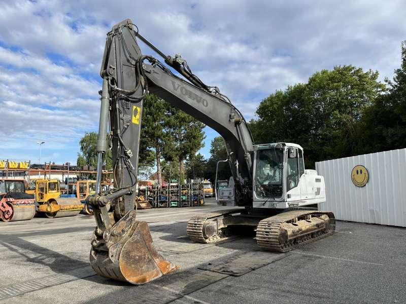 Volvo EC220DL - حفارات زحافة: صور 2 Volvo EC220DL - حفارات زحافة: صور 2