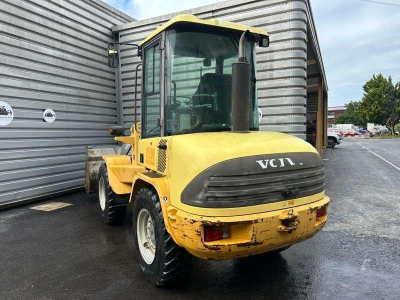 لودر مفصلي صغير Volvo L30Z: صور 16