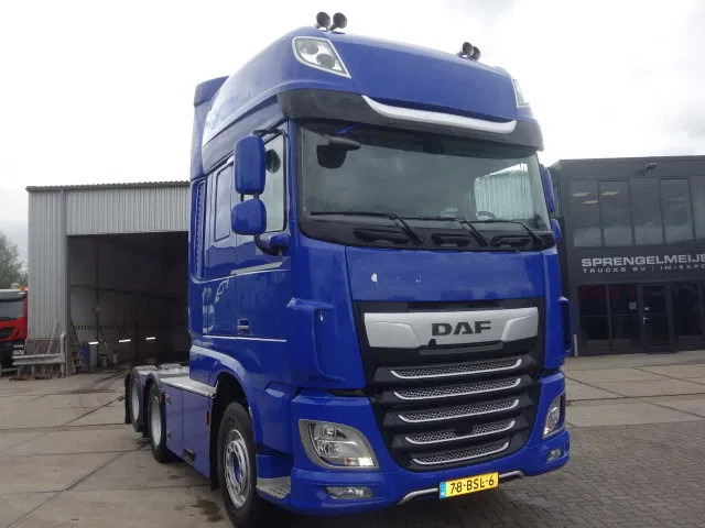 DAF XF 530 PK FTS 6X2 10 TYERS - شاحنة جرار: صور 1 DAF XF 530 PK FTS 6X2 10 TYERS - شاحنة جرار: صور 1