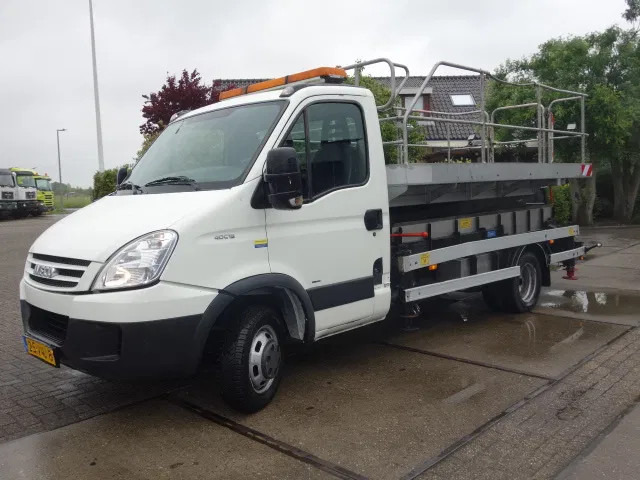 Iveco Daily 40C15 SKY WORKER PLATFORM - الشاحنات الصغيرة: صور 2 Iveco Daily 40C15 SKY WORKER PLATFORM - الشاحنات الصغيرة: صور 2