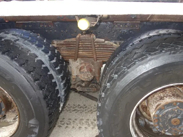 MAN 35-364 chassis cabine manual diesel pomp 6 cil 8x4 - الشاسيه شاحنة: صور 4 MAN 35-364 chassis cabine manual diesel pomp 6 cil 8x4 - الشاسيه شاحنة: صور 4