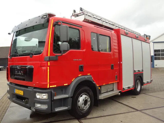 MAN TGM 15.250 FIRE TRUCK,2000 LITER TANK, FOAM TANK, AIRCO - المطافئ: صور 2 MAN TGM 15.250 FIRE TRUCK,2000 LITER TANK, FOAM TANK, AIRCO - المطافئ: صور 2