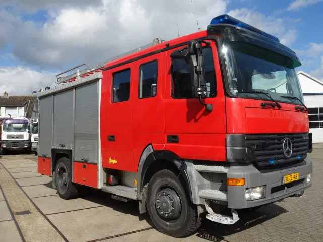 Mercedes-Benz Actros 1831 4X4 ZIEGLER BOMBEROS POMP,2500 L TANK - المطافئ: صور 2 Mercedes-Benz Actros 1831 4X4 ZIEGLER BOMBEROS POMP,2500 L TANK - المطافئ: صور 2