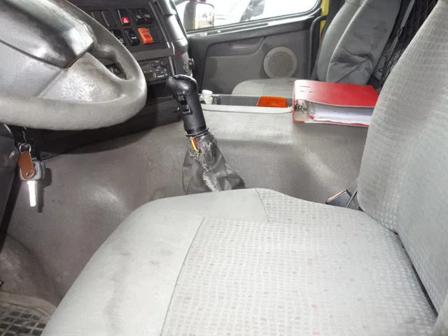 Volvo FM 12 18500liter tank,AIRCO,MANUAL GEARBOX - شاحنة صهريج: صور 3 Volvo FM 12 18500liter tank,AIRCO,MANUAL GEARBOX - شاحنة صهريج: صور 3