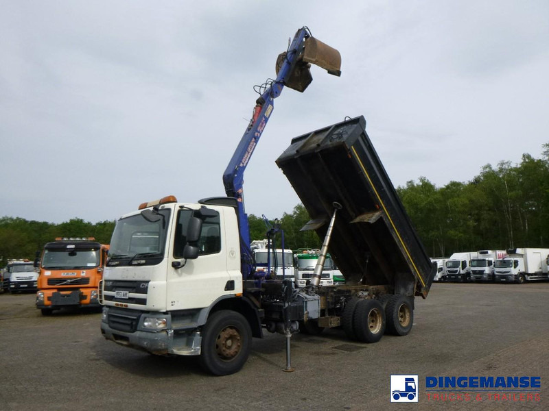 DAF CF 75.310 6x4 RHD tipper + HMF 1144 K-1 + grapple - شاحنة كرين: صور 1 DAF CF 75.310 6x4 RHD tipper + HMF 1144 K-1 + grapple - شاحنة كرين: صور 1