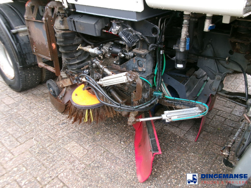 DAF LF 55.220 4x2 Scarab sweeper - سياره كنس شوارع: صور 5 DAF LF 55.220 4x2 Scarab sweeper - سياره كنس شوارع: صور 5