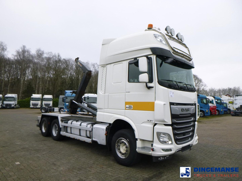DAF XF 530 6x2 Euro 6 VDL container hook - شاحنة ذات الخطاف: صور 2 DAF XF 530 6x2 Euro 6 VDL container hook - شاحنة ذات الخطاف: صور 2