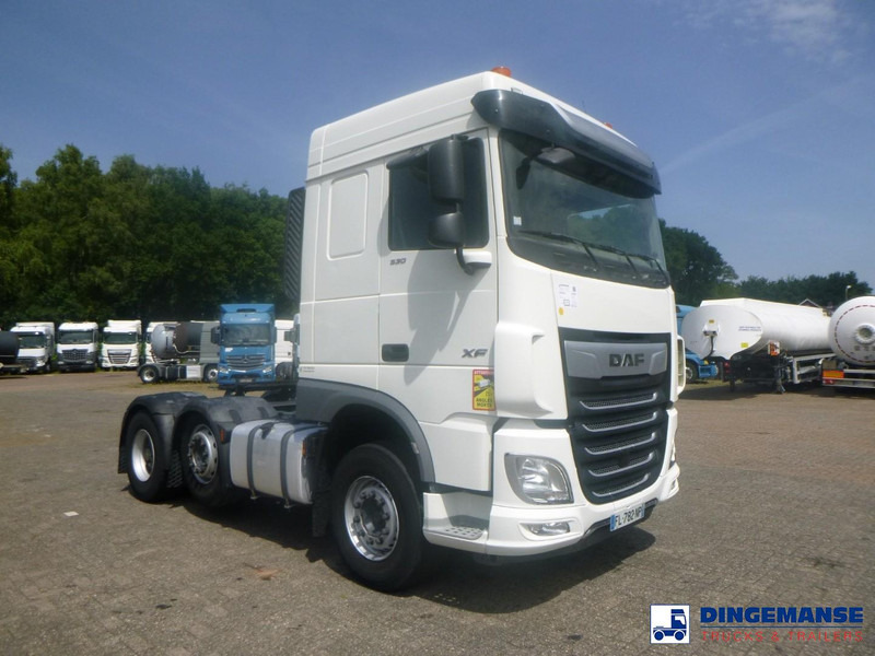 DAF XF 530 6x2 Euro 6 - شاحنة جرار: صور 2 DAF XF 530 6x2 Euro 6 - شاحنة جرار: صور 2