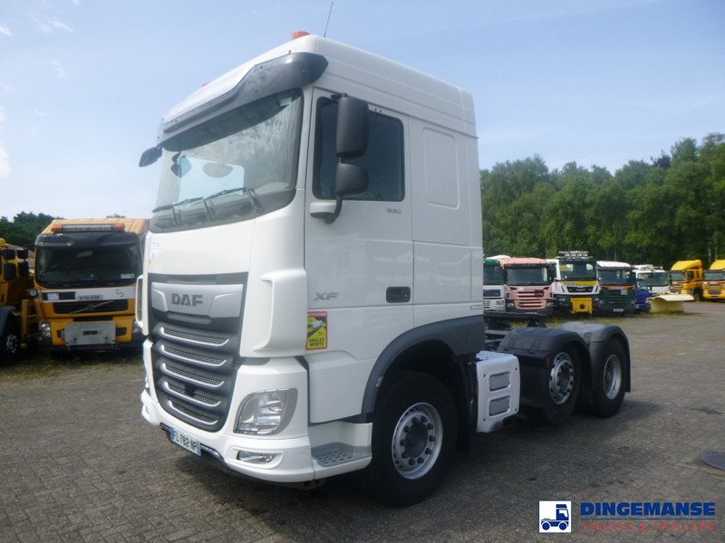 DAF XF 530 6x2 Euro 6 - شاحنة جرار: صور 1 DAF XF 530 6x2 Euro 6 - شاحنة جرار: صور 1