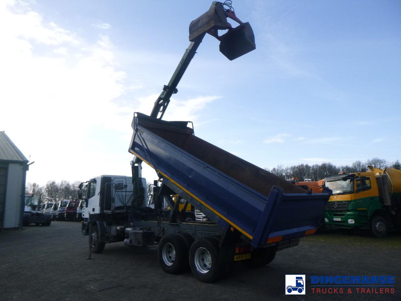 Iveco AD260T33 6X4 RHD tipper + HMF crane - شاحنة كرين: صور 3 Iveco AD260T33 6X4 RHD tipper + HMF crane - شاحنة كرين: صور 3