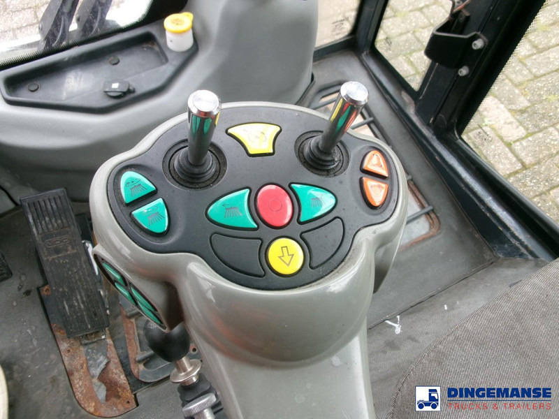 سياره كنس شوارع Johnston C202 compact street sweeper: صور 6 سياره كنس شوارع Johnston C202 compact street sweeper: صور 6