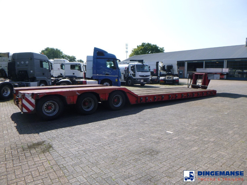 KING 3-axle lowbed trailer 70t - عربة مسطحة منخفضة نصف مقطورة: صور 4 KING 3-axle lowbed trailer 70t - عربة مسطحة منخفضة نصف مقطورة: صور 4