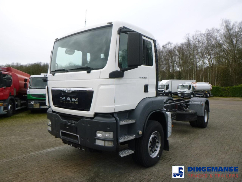 MAN TGS 19.360 4X2 BBS manual Euro 2 chassis + PTO - الشاسيه شاحنة: صور 1 MAN TGS 19.360 4X2 BBS manual Euro 2 chassis + PTO - الشاسيه شاحنة: صور 1