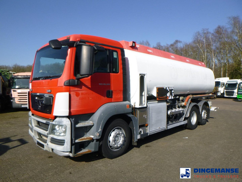 MAN TGS 26.320 6X2 RHD fuel tank 20 m3 / 4 comp - شاحنة صهريج: صور 1 MAN TGS 26.320 6X2 RHD fuel tank 20 m3 / 4 comp - شاحنة صهريج: صور 1