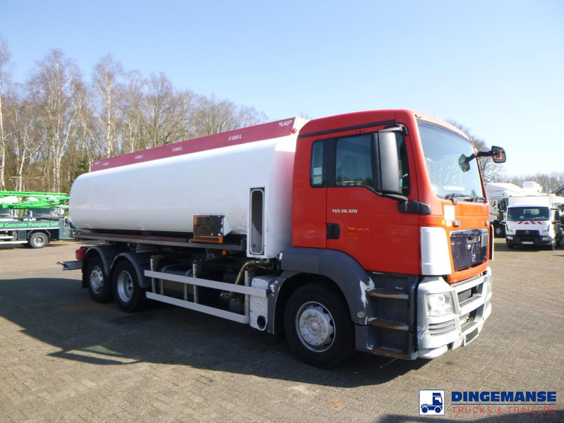 MAN TGS 26.320 6X2 RHD fuel tank 20 m3 / 4 comp - شاحنة صهريج: صور 2 MAN TGS 26.320 6X2 RHD fuel tank 20 m3 / 4 comp - شاحنة صهريج: صور 2