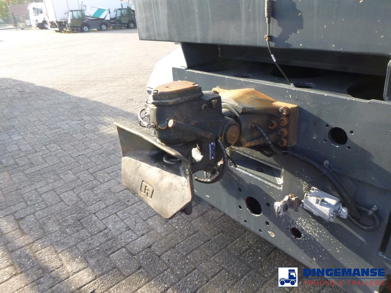 MOL RM 255 4X4 terminal drawbar tractor 150 ton - جرارات صالات المطارات: صور 5 MOL RM 255 4X4 terminal drawbar tractor 150 ton - جرارات صالات المطارات: صور 5
