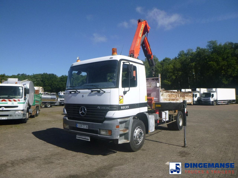 Mercedes-Benz Actros 1835 4x2 tipper + Palfinger PK12000 - شاحنة كرين: صور 1 Mercedes-Benz Actros 1835 4x2 tipper + Palfinger PK12000 - شاحنة كرين: صور 1