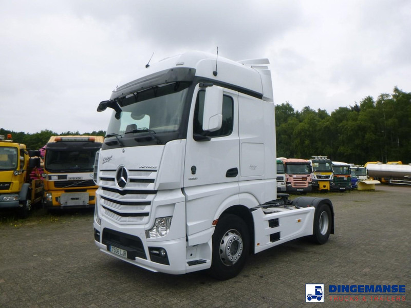 Mercedes-Benz Actros 1851 4x2 Euro 6 + Retarder - شاحنة جرار: صور 1 Mercedes-Benz Actros 1851 4x2 Euro 6 + Retarder - شاحنة جرار: صور 1