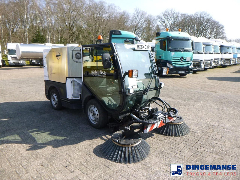 Nilfisk City Ranger CR3500 sweeper - سياره كنس شوارع: صور 2 Nilfisk City Ranger CR3500 sweeper - سياره كنس شوارع: صور 2