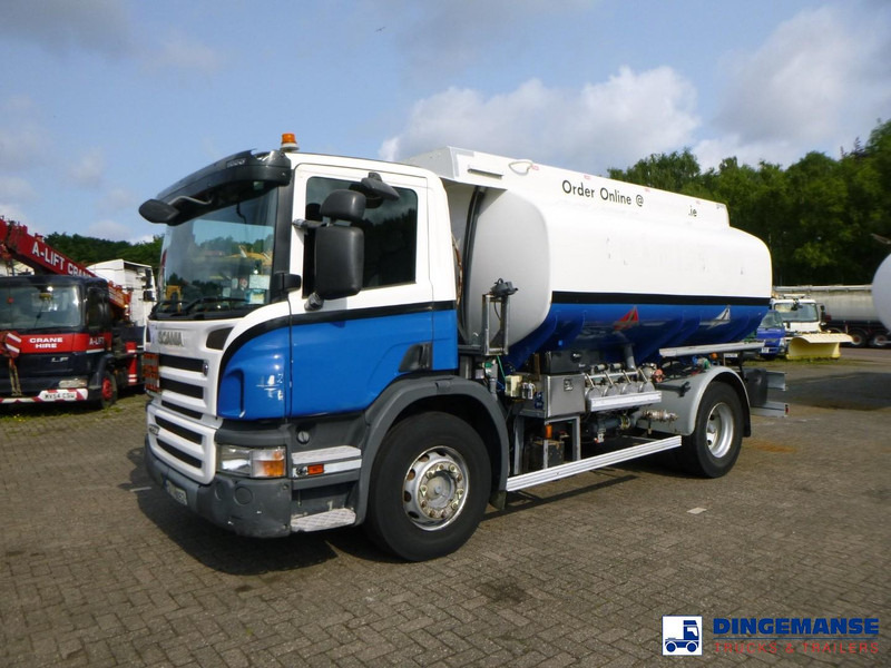 Scania P 230 DB 4x2 RHD fuel tank 12.4 m3 / 4 comp - شاحنة صهريج: صور 1 Scania P 230 DB 4x2 RHD fuel tank 12.4 m3 / 4 comp - شاحنة صهريج: صور 1