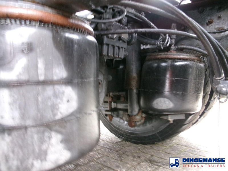 شاحنة صهريج Volvo FL 240 4x2 RHD fuel tank 13 m3 / 4 comp: صور 6 شاحنة صهريج Volvo FL 240 4x2 RHD fuel tank 13 m3 / 4 comp: صور 6