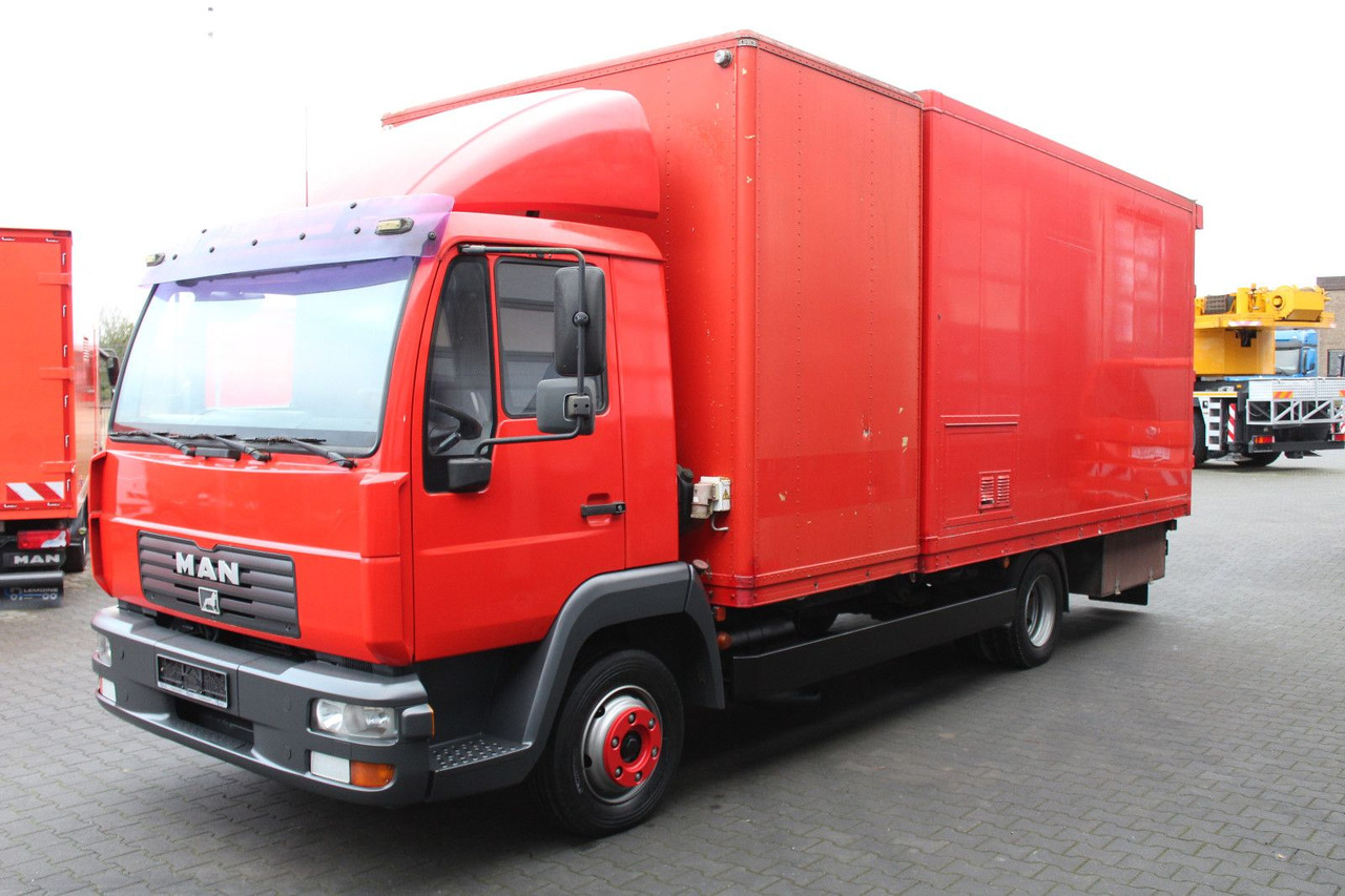 MAN 8.180 4x2 Koffer L2000 only 99.000 km *AHK - الشاحنات الصغيرة صندوق مغلق: صور 1 MAN 8.180 4x2 Koffer L2000 only 99.000 km *AHK - الشاحنات الصغيرة صندوق مغلق: صور 1