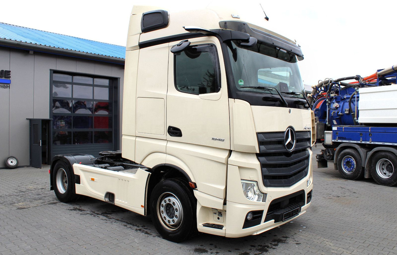 Mercedes-Benz Actros 1848 LS 4x2 BigSpace (MP5) Vollverspoiler - شاحنة جرار: صور 1 Mercedes-Benz Actros 1848 LS 4x2 BigSpace (MP5) Vollverspoiler - شاحنة جرار: صور 1