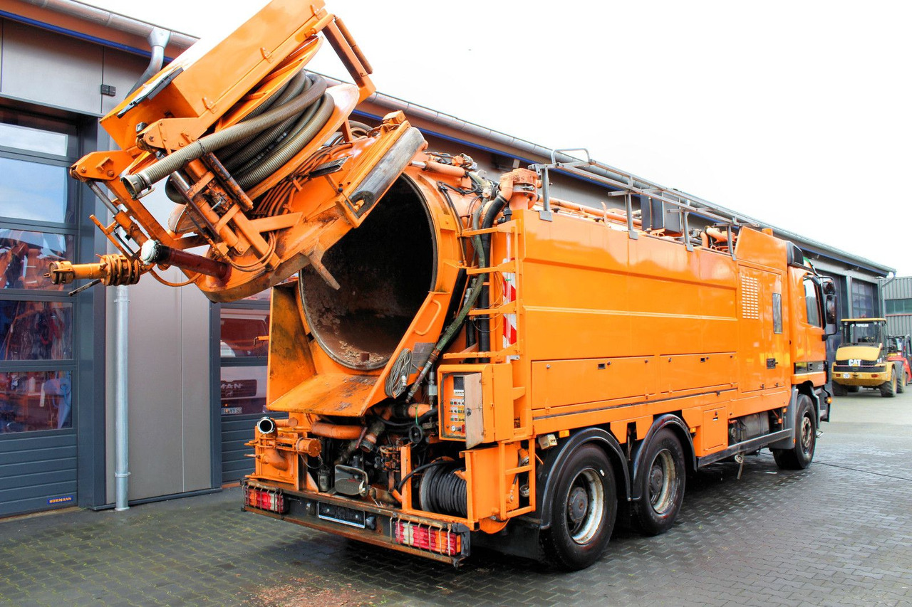 Mercedes-Benz Actros 2653 6x4 V8 Müller 16m³ Saug u.Spül-Kombi - فراغ شاحنة: صور 5 Mercedes-Benz Actros 2653 6x4 V8 Müller 16m³ Saug u.Spül-Kombi - فراغ شاحنة: صور 5