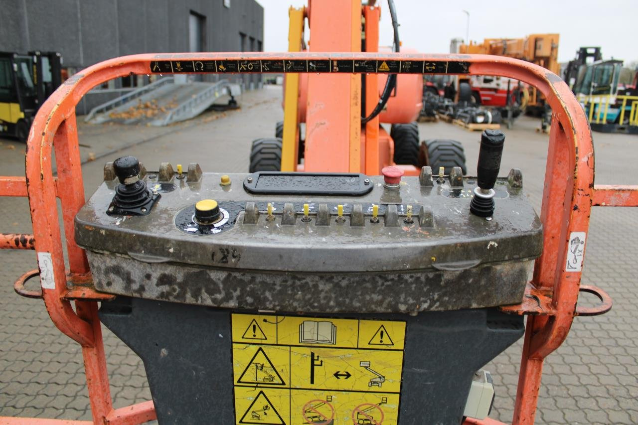 JLG 800AJ - رافعات سلة مفصلية: صور 4 JLG 800AJ - رافعات سلة مفصلية: صور 4