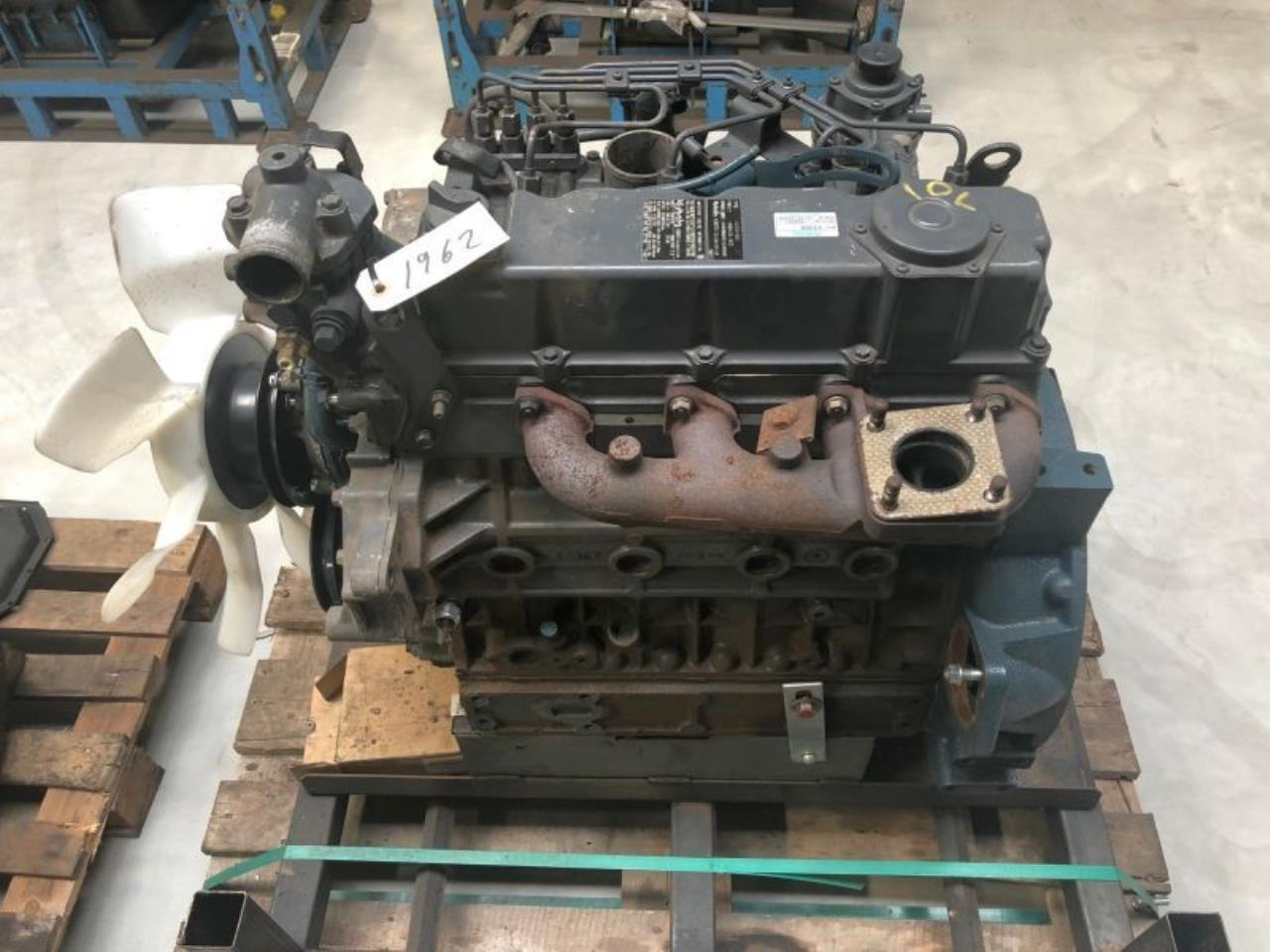 Kubota V3300-EU3 - المحرك: صور 2 Kubota V3300-EU3 - المحرك: صور 2