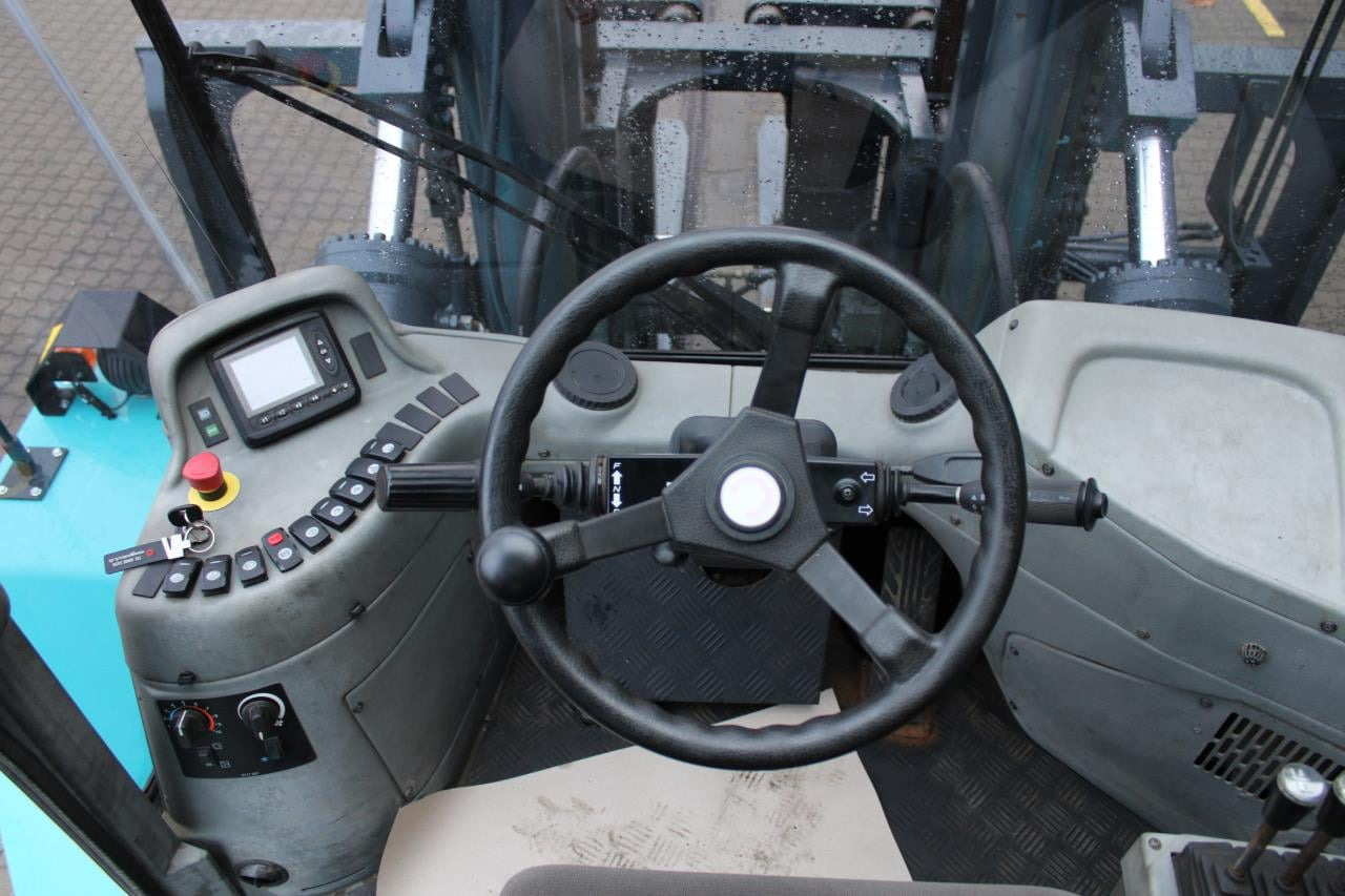 SMV SL25-1200B - رافعة شوكية ديزل: صور 4 SMV SL25-1200B - رافعة شوكية ديزل: صور 4