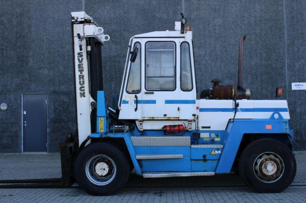 SveTruck 1090-32 - رافعة شوكية ديزل: صور 1 SveTruck 1090-32 - رافعة شوكية ديزل: صور 1