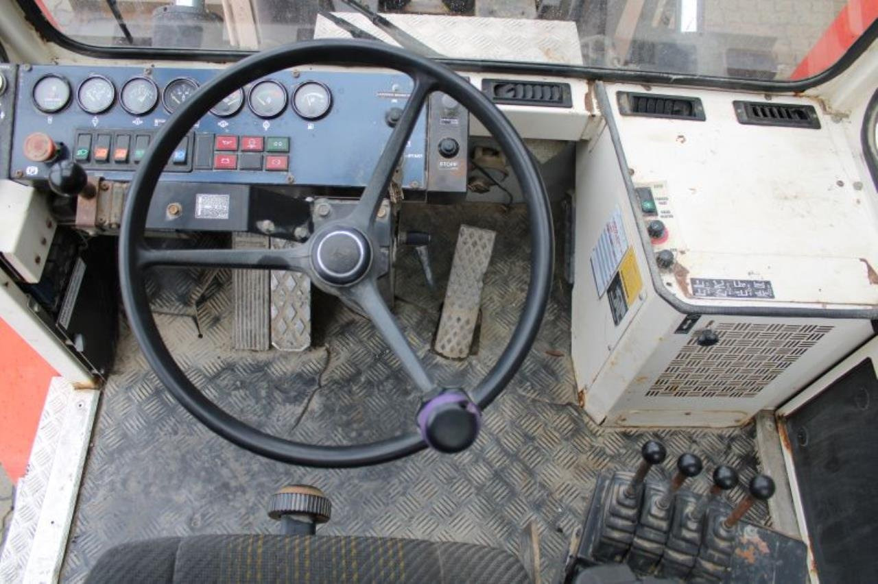 SveTruck 1260-30 - رافعة شوكية ديزل: صور 4 SveTruck 1260-30 - رافعة شوكية ديزل: صور 4